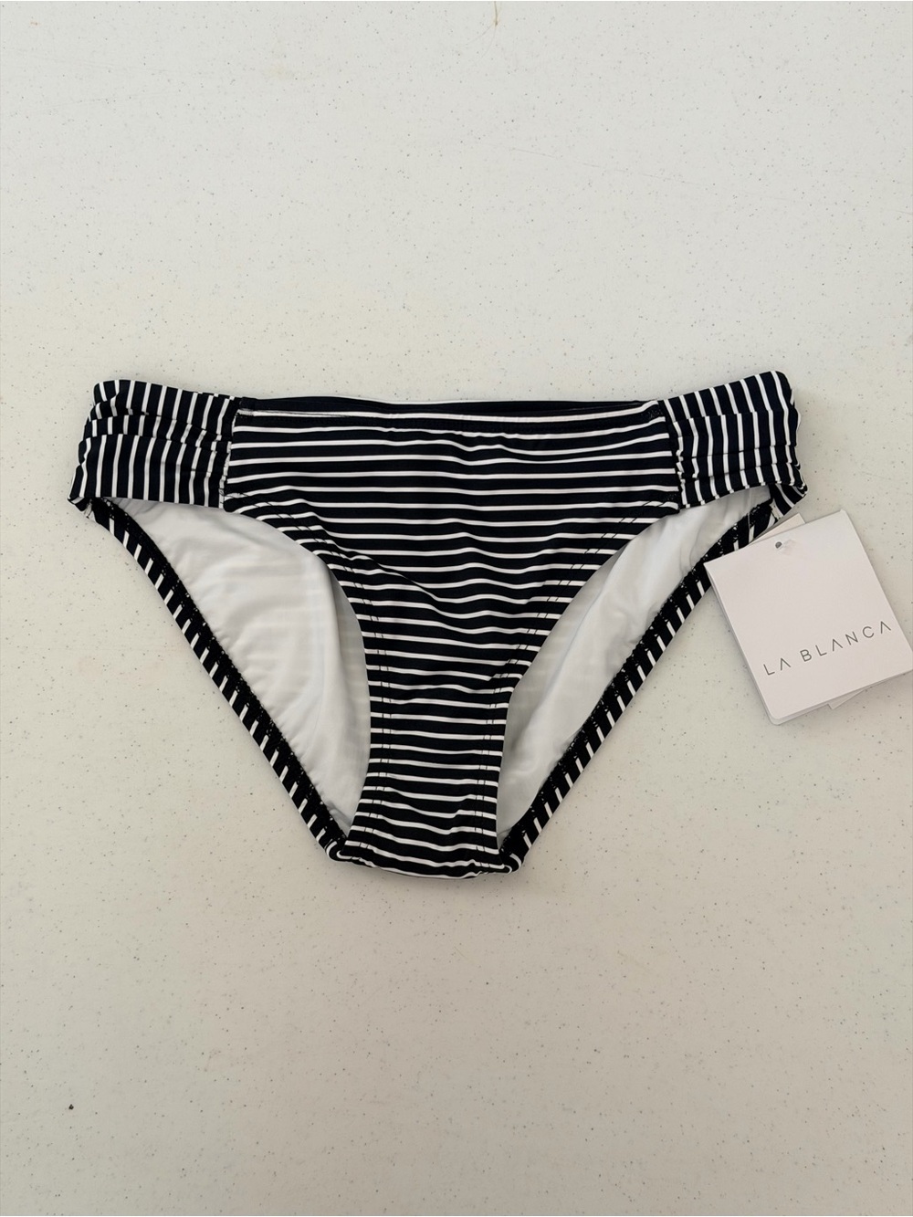 NWT La Blanca Black White Striped Side Shirred Hipster Bikini Bottoms Size 4